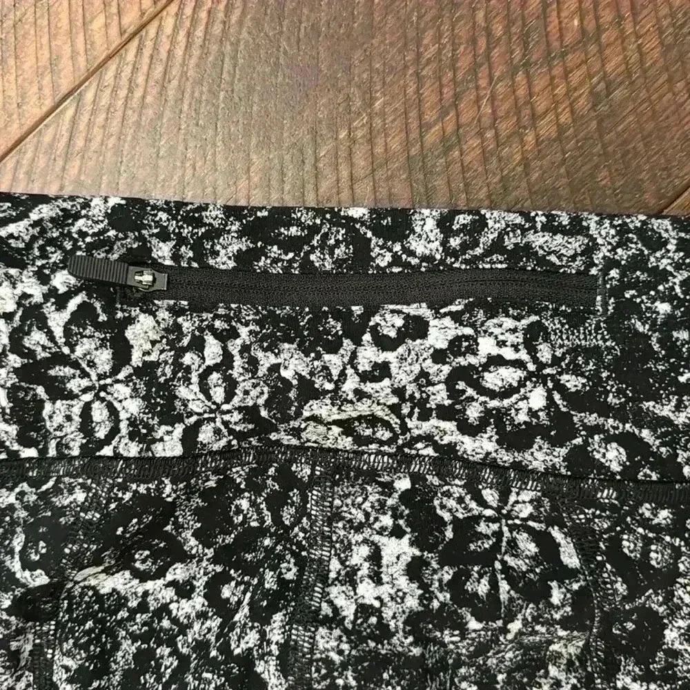 Lululemon Pace Revival Crop Legging 22” - Picture 12 of 13